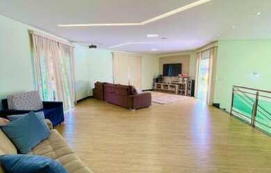 Imagem: A casa em condomínio possui 4 Dormitórios, 5 Banheiros, 5