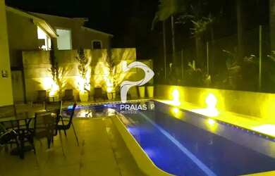 Imagem: A casa em condomínio possui 4 Dormitórios, 5 Banheiros, 2