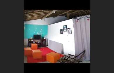 Imagem: A casa possui 2 Dormitórios, 1 Banheiro e está localizado