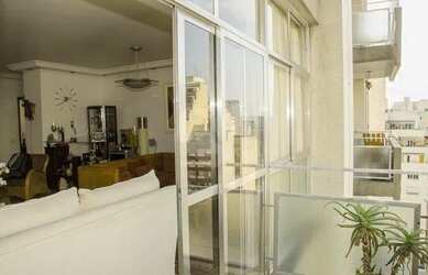 Imagem: O apartamento possui 3 Dormitórios, 4 Banheiros, 1 Vaga na