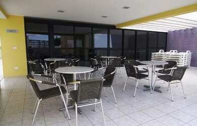 Imagem 2: Aluguel por temporada. 1 Vaga na garageme1 Dormitório