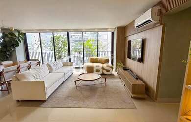 Imagem: O apartamento possui 3 Dormitórios, 4 Banheiros, 2 Vagas na