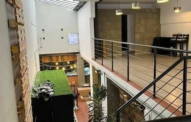 Imagem: O depósito possui 320m² de Área e está localizado em Pinheiros