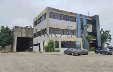 Imagem: O depósito possui 5 Vagas na garagem, 4.426m² de Área e