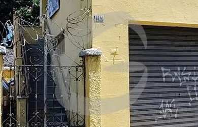 Imagem: A casa possui 4 Dormitórios, 3 Banheiros, 5 Vagas na garagem