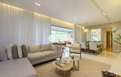 Imagem: O apartamento possui 4 Dormitórios, 3 Banheiros, 3 Vagas na