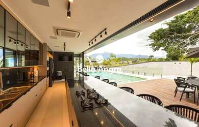 Imagem 6: CASA DE CANAL REFORMADA COM 3 VAGAS NÁUTICAS NO PORTO BRACUHY O NOVO ALTO PADRÃO DE ANGRA