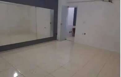 Imagem: O depósito possui 300m² de Área e está localizado em Imbuí