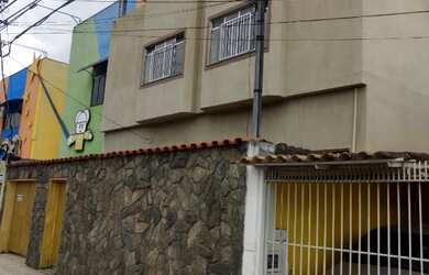 Imagem: A casa possui 5 Dormitórios, 5 Banheiros, 1 Vaga na garagem