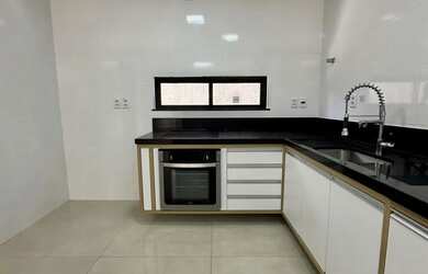 Imagem 11: HORTO VILLE - Casa para Alugar no HortoVille Abrantes. 4/4 com gourmet e energia solar