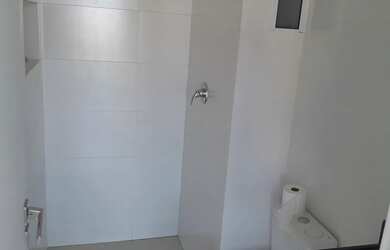 Imagem 6: Venda. Piscina, Varanda, Área de serviçoe30m² de Área