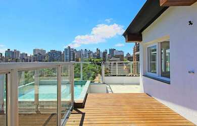 Imagem: O apartamento na cobertura possui 4 Dormitórios, 4 Banheiros