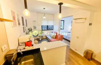 Imagem: O studio possui 1 Dormitório, 1 Banheiro, 1 Vaga na garagem