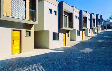 Imagem: A casa em condomínio possui 2 Dormitórios, 2 Banheiros, 2