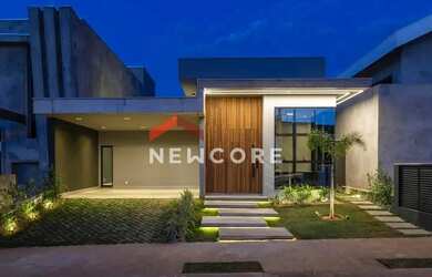 Imagem: A casa em condomínio possui 3 Dormitórios, 4 Banheiros, 2