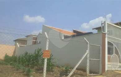 Imagem: O terreno possui 300m² de Área e está localizado em Jardim