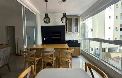 Imagem: O apartamento possui 3 Dormitórios, 4 Banheiros, 3 Vagas na