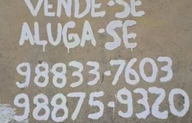 Imagem: A casa possui 3 Dormitórios e 2 Banheiros e está localizado