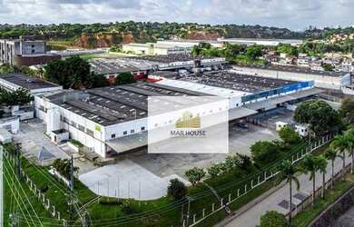 Imagem: O depósito possui 3 Vagas na garagem, 5.115m² de Área e