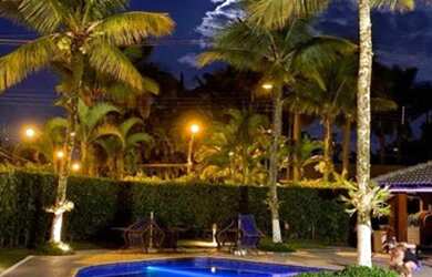 Imagem: A casa possui 5 Dormitórios, 5 Banheiros, 5 Vagas na garagem