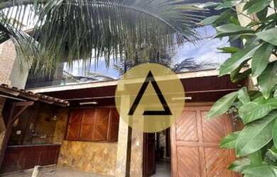 Imagem: A casa possui 3 Dormitórios, 3 Banheiros, 3 Vagas na garagem