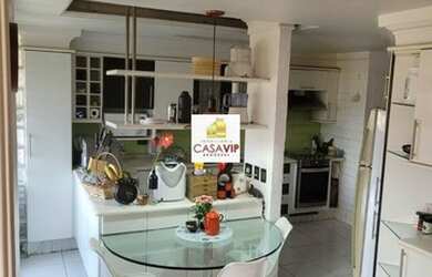 Imagem: O apartamento possui 4 Dormitórios, 4 Banheiros, 2 Vagas na