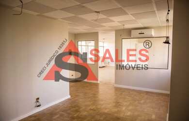 Imagem: O depósito possui 1 Vaga na garagem e 80m² de Área e está