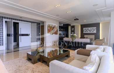 Imagem: O apartamento possui 4 Dormitórios, 5 Banheiros, 5 Vagas na