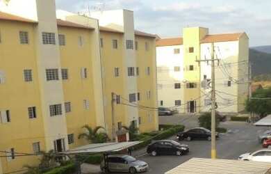 Imagem: O apartamento possui 2 Dormitórios, 1 Banheiro, 1 Vaga na garagem