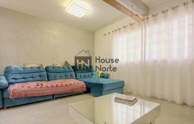 Imagem: A casa possui 3 Dormitórios, 5 Banheiros, 2 Vagas na garagem