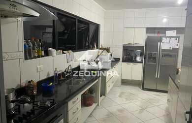 Imagem 6: Residencial - Centro. Varanda, 170m² de Área, 2 Vagas na garageme4 Dormitórios