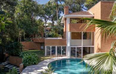 Imagem 2: Chácara Flora. 1.300m² de Área, 5 Vagas na garageme5 Dormitórios