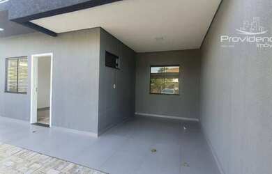 Imagem: A casa possui 2 Dormitórios, 1 Banheiro, 2 Vagas na garagem