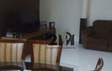 Imagem: A casa possui 3 Dormitórios, 4 Banheiros, 5 Vagas na garagem