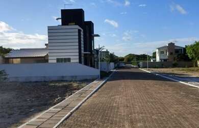 Imagem: O terreno possui 225m² de Área e está localizado em Parque