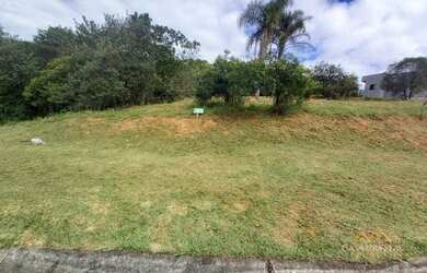 Imagem: O terreno possui 900m² de Área e está localizado em Jardim