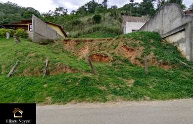 Imagem: O terreno possui 576m² de Área, Imóvel novo e está localizado