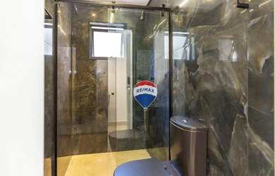 Imagem 12: Casa com 3 dorms, 1 suíte, 4 wc, 2 vagas à venda, 200 m² por R$ 2.100.000...