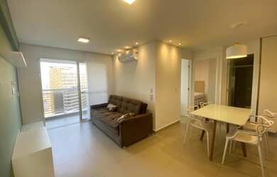 Imagem: O apartamento possui 2 Dormitórios, 1 Banheiro, 1 Vaga na garagem