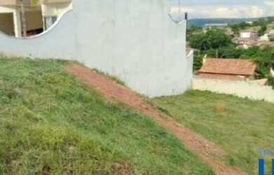 Imagem: O terreno possui 311m² de Área e está localizado em Jardim