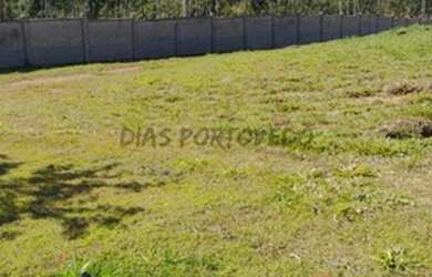 Imagem: O terreno possui 1600m² de Área e está localizado em Loteamento