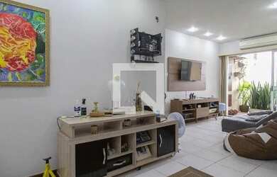 Imagem: O apartamento possui 2 Dormitórios, 3 Banheiros, 2 Vagas na