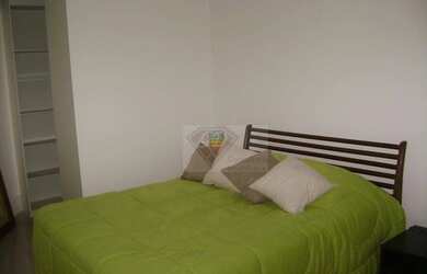 Imagem: O apartamento possui 1 Dormitório, 1 Banheiro, 2 Vagas na garagem