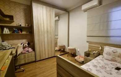 Imagem: A casa possui 3 Dormitórios, 2 Banheiros, 2 Vagas na garagem