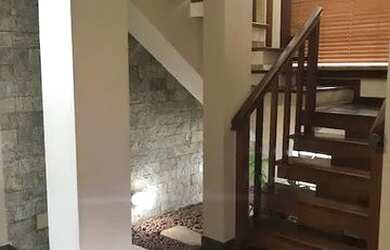 Imagem: A casa possui 3 Dormitórios, 4 Banheiros, 4 Vagas na garagem