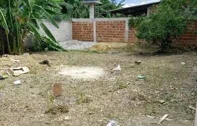 Imagem: O terreno possui 102m² de Área e está localizado em Centro