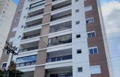 Imagem: O apartamento possui 2 Dormitórios, 2 Banheiros, 2 Vagas na