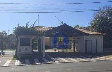 Imagem: A casa em condomínio possui 3 Dormitórios, 3 Banheiros, 2