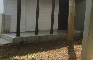 Imagem: A casa possui 1 Dormitório, 1 Banheiro, 3 Vagas na garagem