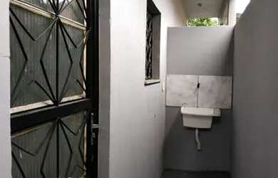 Imagem: A casa possui 2 Dormitórios, 2 Banheiros e está localizado